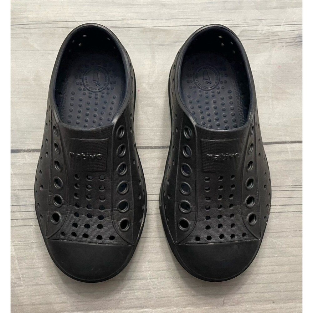 Grey Gray & Black Native Natives Jefferson Little Boy Toddler Shoes, Size 7
